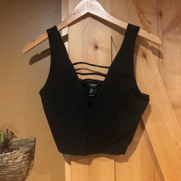 Forever 21 Tops - Crop top